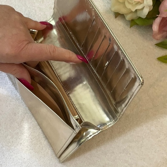 AUTHENTIC RARE CHANEL WALLET WITH LOUIS VUITTON CHAIN INCLUDED - Picture 3 of 13